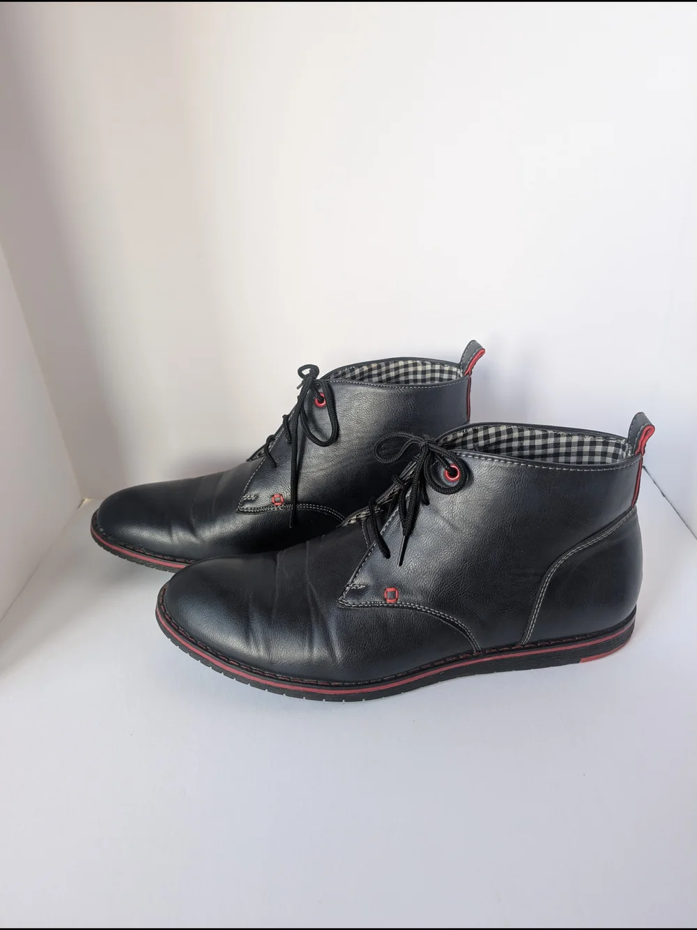 SOLO Mens Black Leather Chukka Boots Sz 10 Gingham Lined Red Stitching